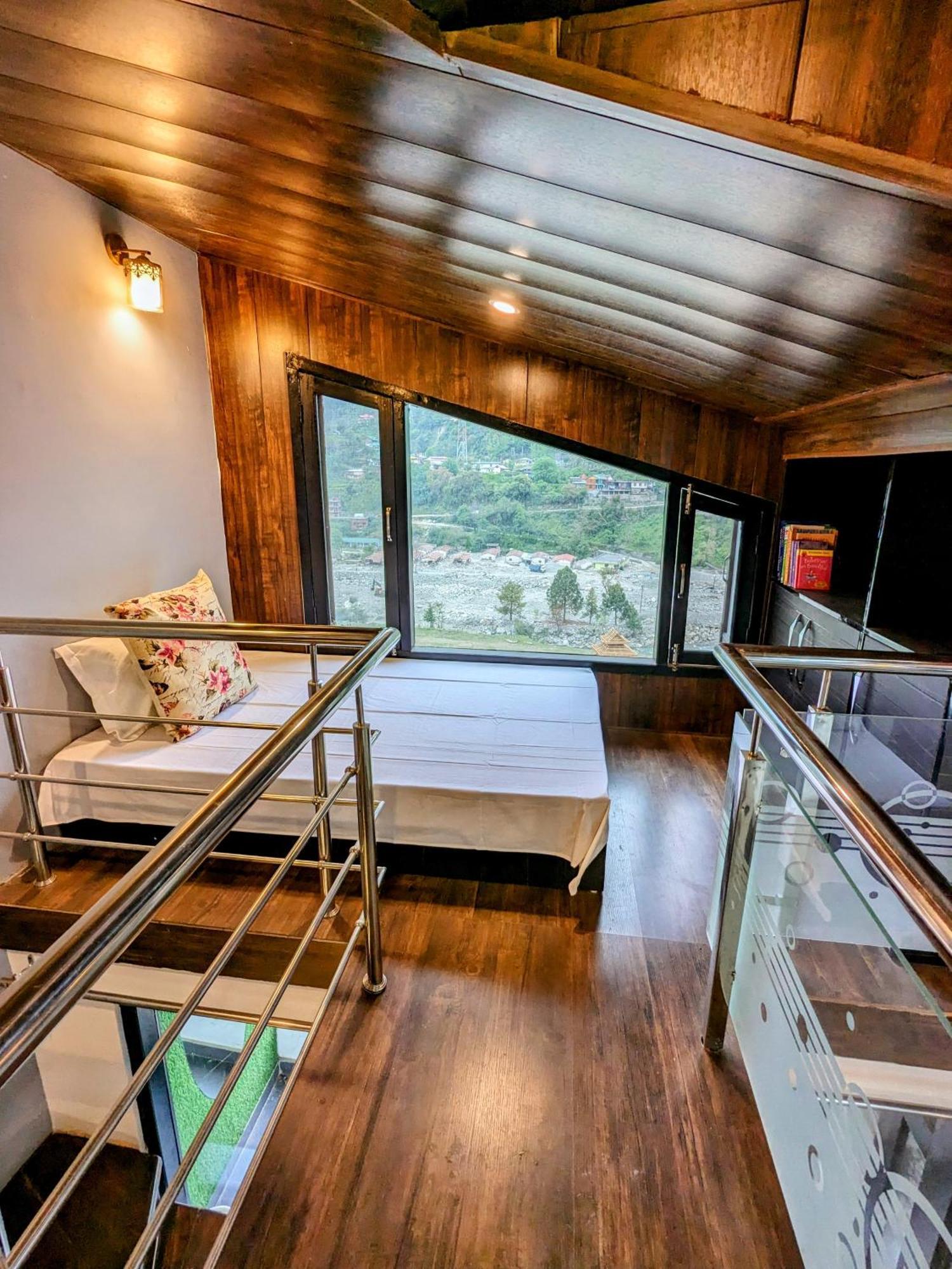 Kavi'S Vacation Homes - Sainj Extérieur photo